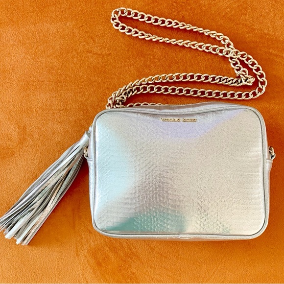 NEW Victoria’s Secret Snake Embossed Vegan Leather - Picture 1 of 6